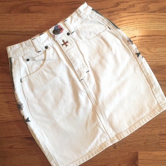 Vintage White Denim Mini - Picture 2 of 16
